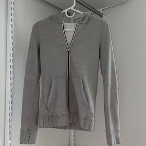 LULULEMON ZIP UP HOODIE